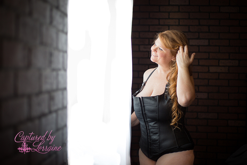 https://boudoir.capturedbylorraine.com/wp-content/uploads/2018/03/Boudoir-photographer-elgin-il-unsmushed.jpg